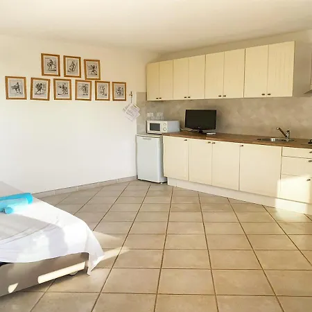 Laureliving Holiday Home Mono Puntavilla Daire *